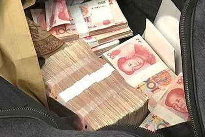 欠款人拒不还款，如何向法院提起诉讼？